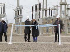 YPF inaugura una línea de alta tensión en Santa Cruz que conecta con su próximo parque eólico