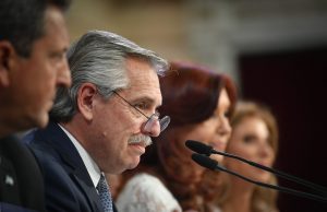 Alberto da un giro y reconoce que las tarifas podrían subir más del doble que lo anunciado