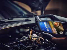 YPF lanza el primer lubricante para autos híbridos