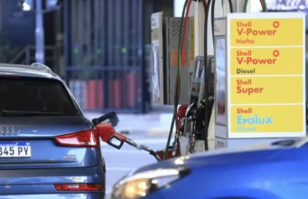 Una nueva suba en los impuestos a los combustible desde el domingo