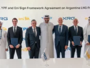 YPF y ENI firman acuerdo con el brazo inversor de ADNOC para el GNL argentino