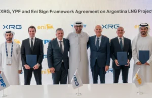 YPF y ENI firman acuerdo con el brazo inversor de ADNOC para el GNL argentino
