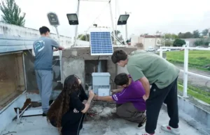 Una escuela de Necochea tiene el primer parque minieólico escolar del mundo