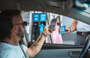 Santander e YPF sellan una alianza estratégica para la APP YPF