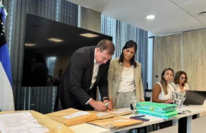 Río Negro: tres empresas presentaron ofertas por áreas hidrocarburíferas maduras