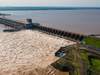 El Niño: abrieron las compuertas de Yacyretá y cae el costo de la energía por la mayor cantidad de agua en el Paraná